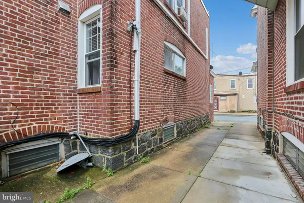 $179,000 | 1905 West 2nd Street, Wilmington, DE 19805
