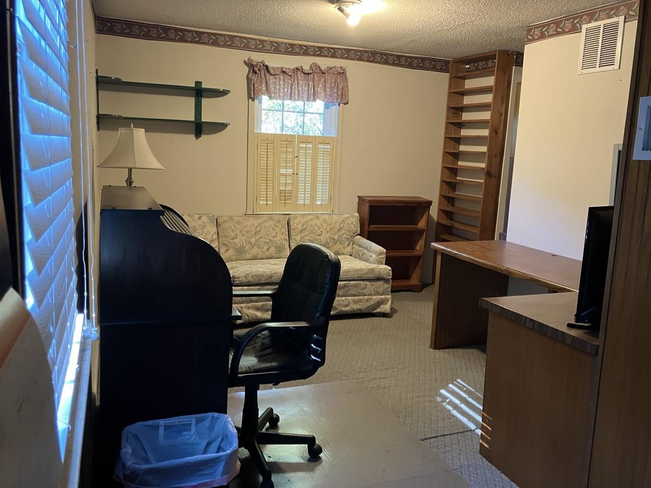 3706 Rhea Avenue Memphis, TN 38122 - Photo 18 of 21 a view of workspace with wooden floor windows
