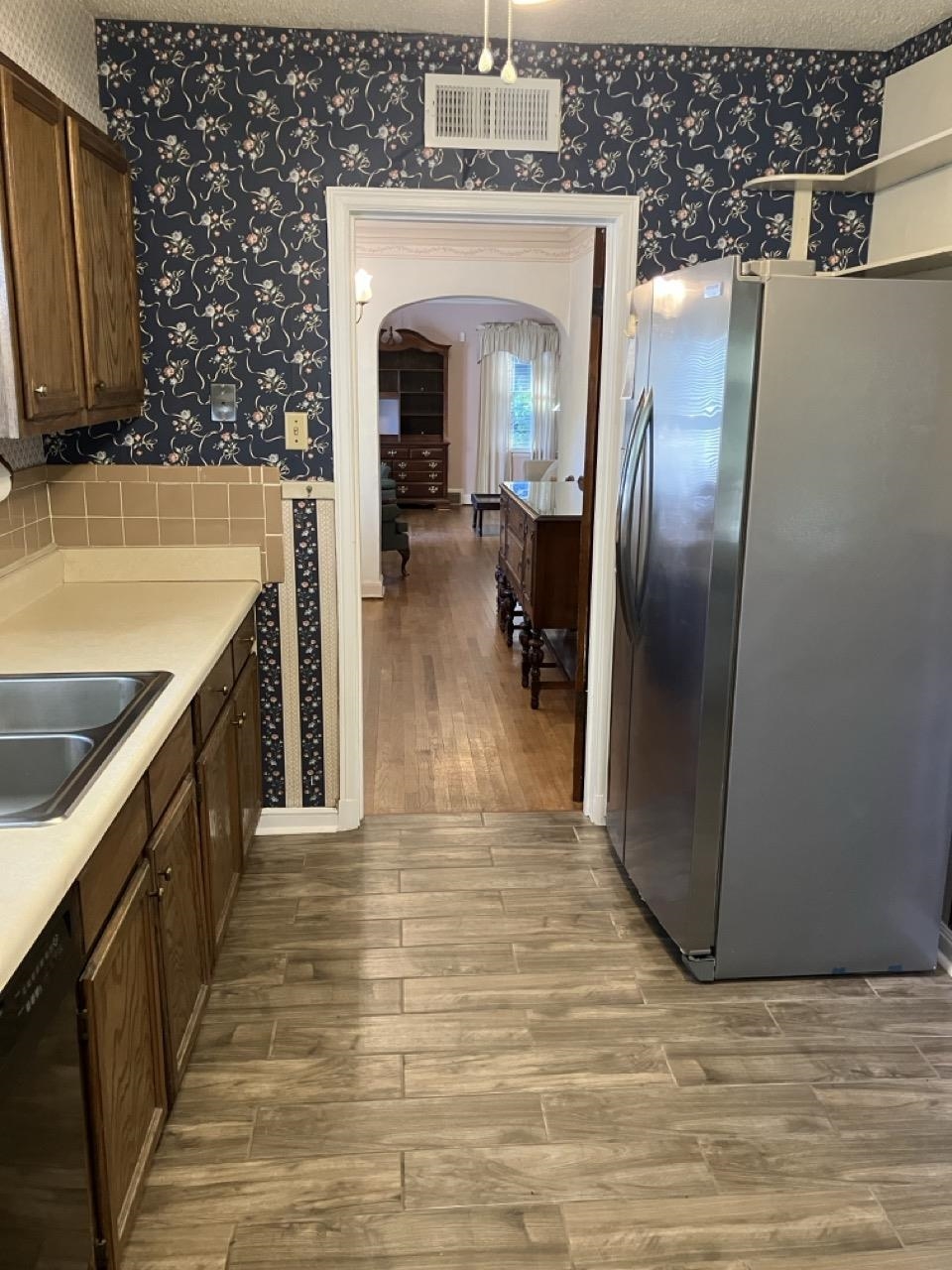 3706 Rhea Avenue Memphis, TN 38122 - Photo 8 of 21 a view of entryway and kitchen
