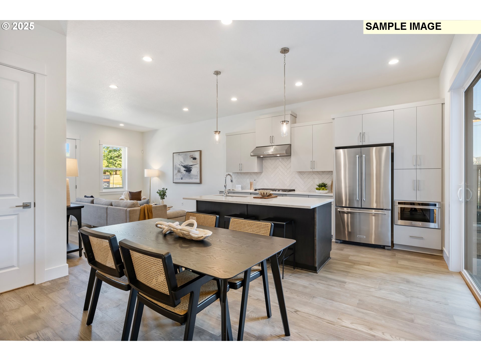 16100 Northwest Newberry Lane, Unit L84 Portland, OR 97229 - Photo 4 of 42 Great Room