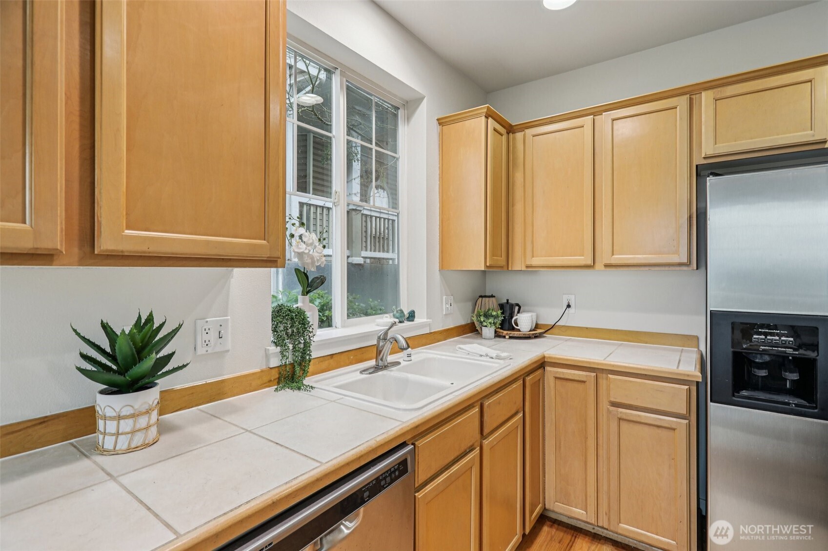 13017 Northeast 182nd Place Bothell, WA 98011 - Photo 5 of 25