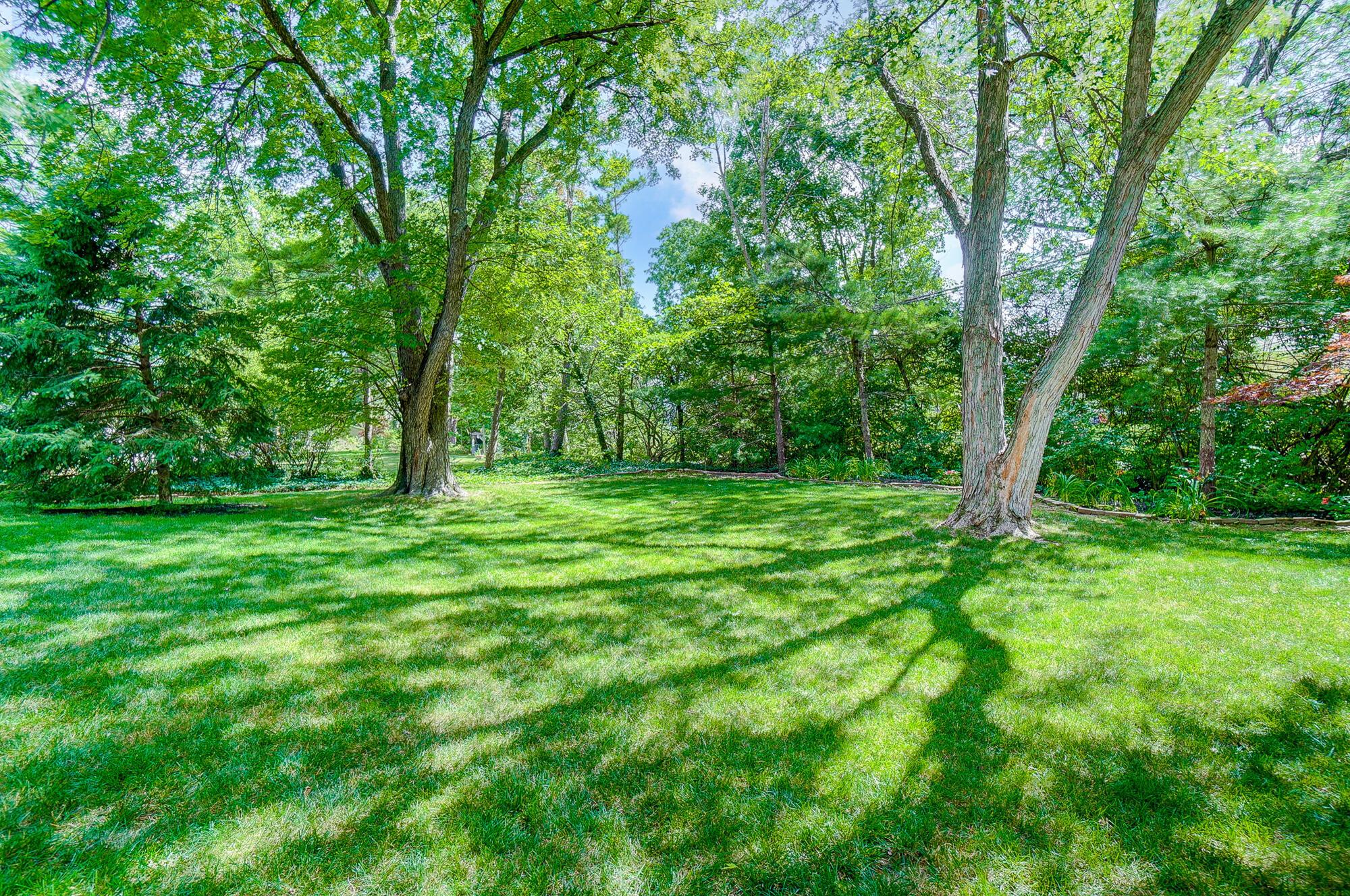4220 Mountview Road Columbus, OH 43220 - Photo 60 of 66 067