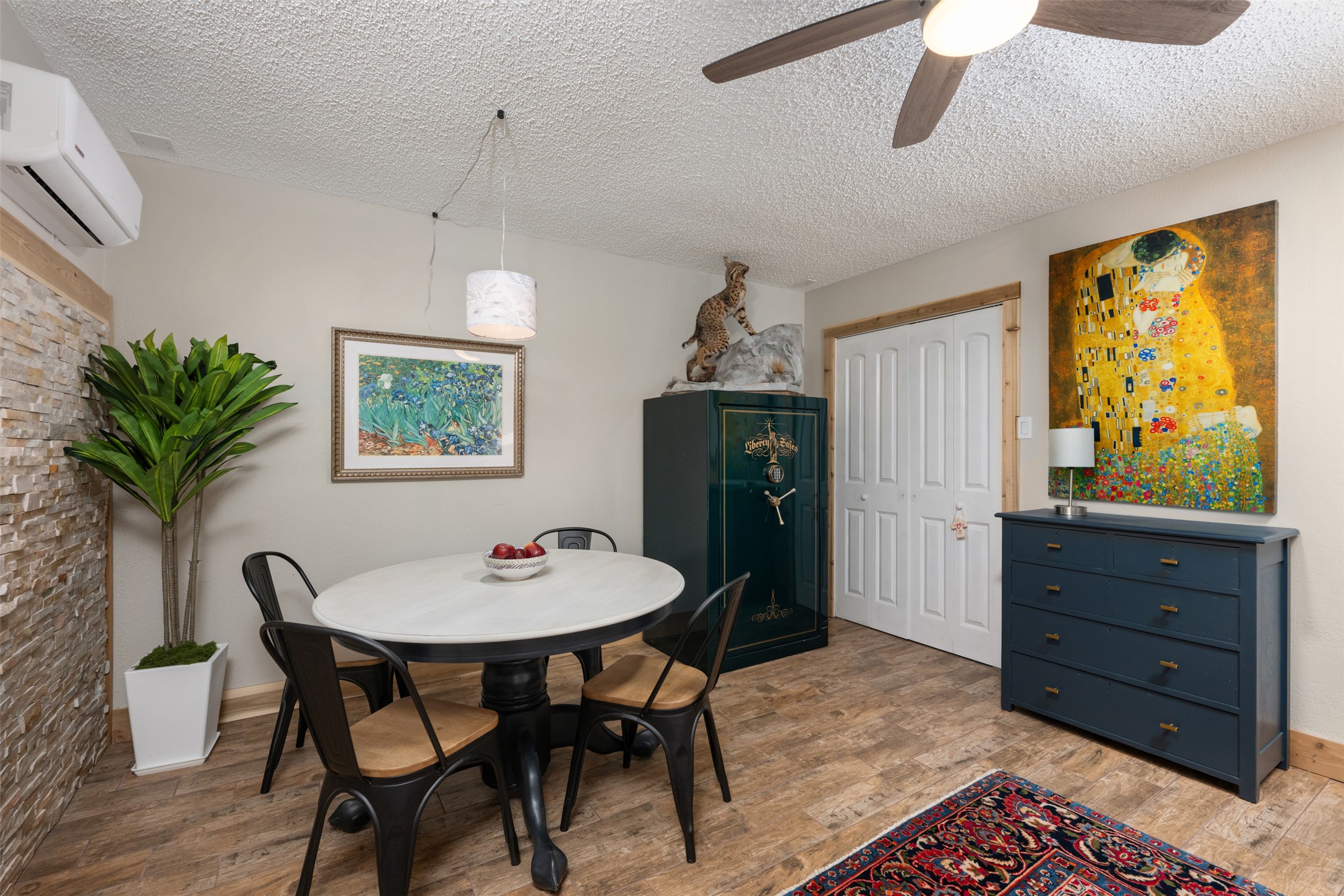 6501 County Road 239 Jarrell, TX 76537 - Photo 26 of 40 part of the 5th bedroom is used as a dining space and also has a full walk in closet. Central Air & Heat but mini split was never removed