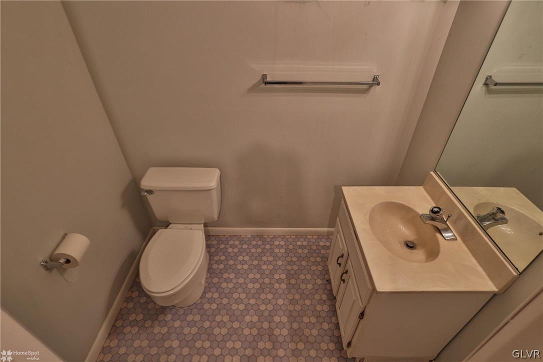 3914 Old Country Road Whitehall, PA 18052 - Photo 28 of 50 Gallery Image 28