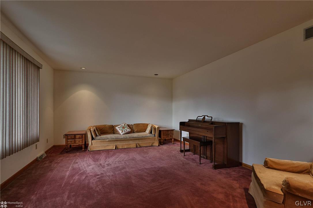 3914 Old Country Road Whitehall, PA 18052 - Photo 7 of 50 Gallery Image 7