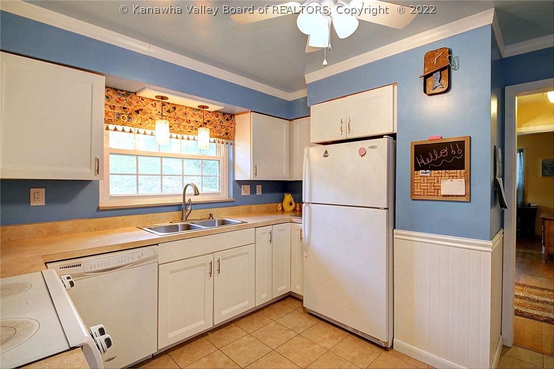 841 Carroll Road Charleston, WV 25314 - Photo 11 of 30 Gallery Image 11