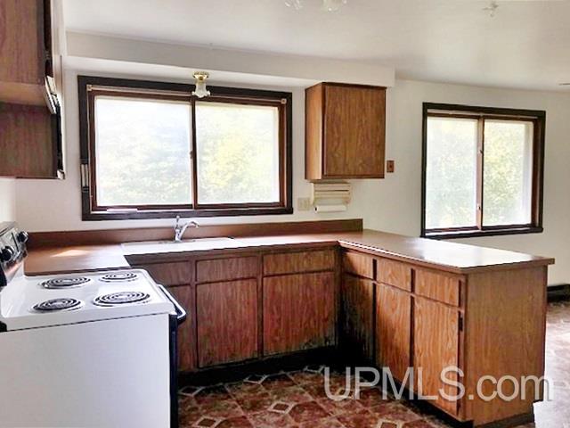 W8211 Co Road Pembine, WI 54156 - Photo 4 of 23