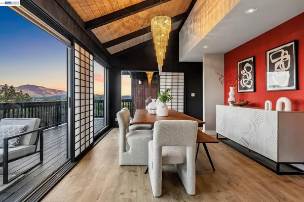 $1,798,000 | 15 Surmont Court, Lafayette, CA 94549