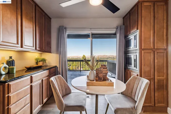 $1,798,000 | 15 Surmont Court, Lafayette, CA 94549