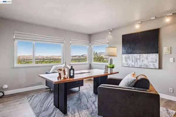 $1,798,000 | 15 Surmont Court, Lafayette, CA 94549