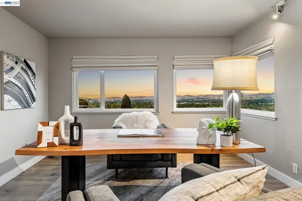 $1,798,000 | 15 Surmont Court, Lafayette, CA 94549