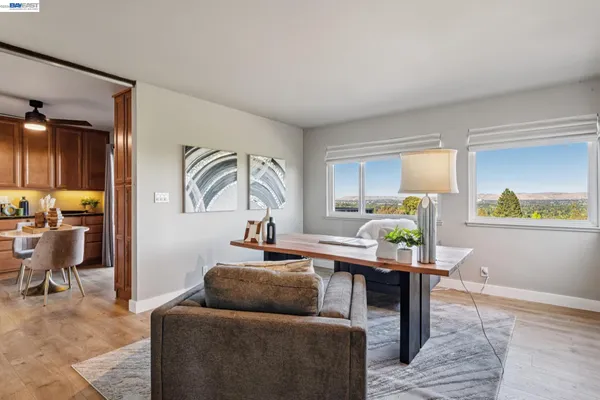 $1,798,000 | 15 Surmont Court, Lafayette, CA 94549
