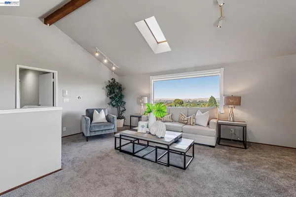 $1,798,000 | 15 Surmont Court, Lafayette, CA 94549