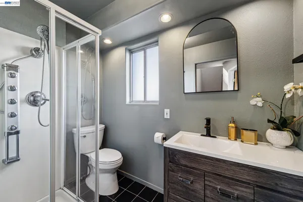 $1,798,000 | 15 Surmont Court, Lafayette, CA 94549