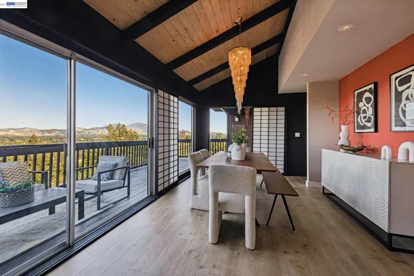 $1,798,000 | 15 Surmont Court, Lafayette, CA 94549