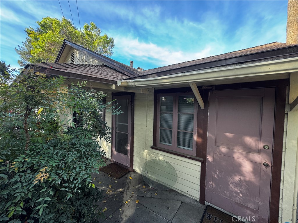 2726 5th Street, Unit 4 Riverside, CA 92507 - Photo 2 of 12 a view of a door of the house
