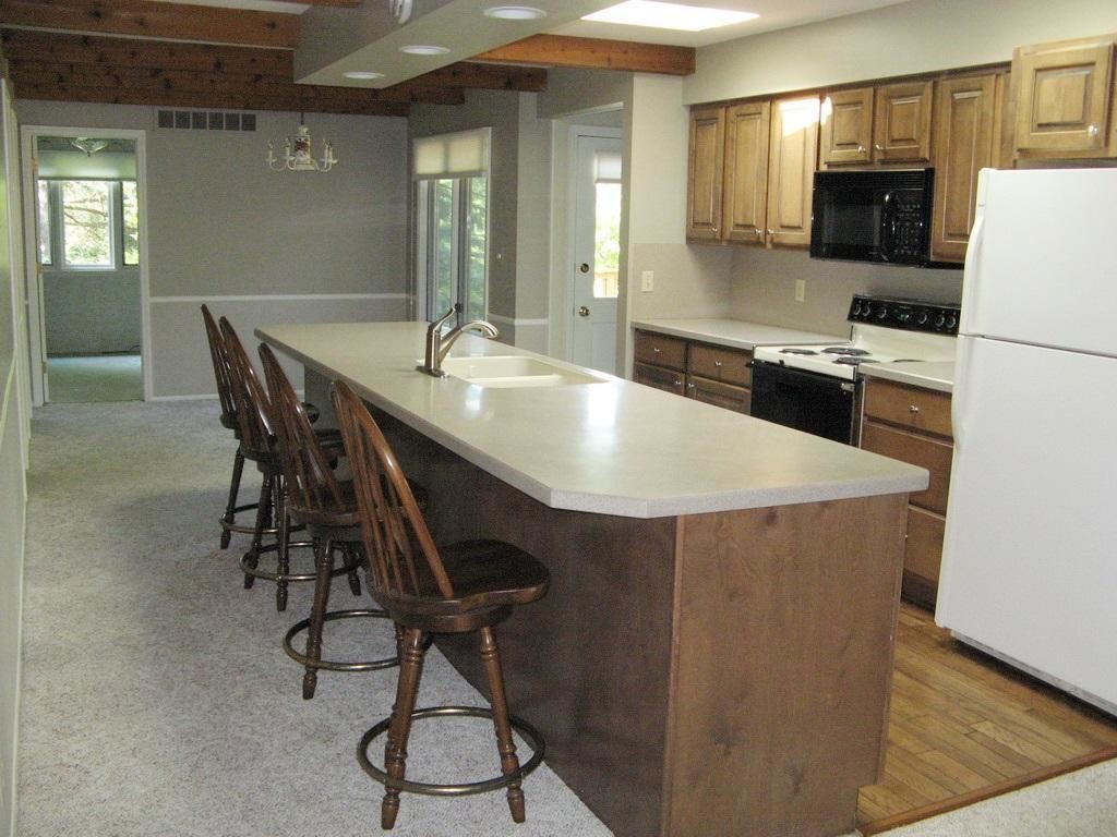 9349 Mabley Hill Road Fenton, MI 48430 - Photo 22 of 45 Kitchen2