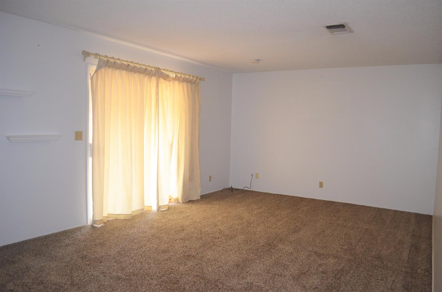 425 West Spring Lane Lemoore, CA 93245 - Photo 10 of 25 Additional Photo