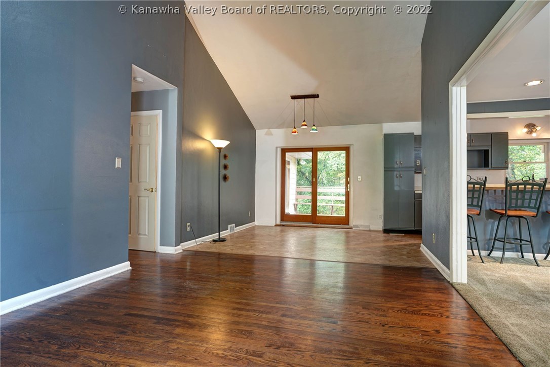 1510 Hampton Road Charleston, WV 25314 - Photo 6 of 36 Gallery Image 6