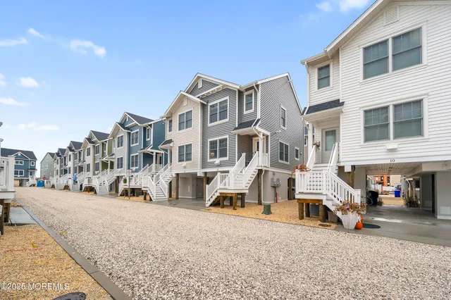 $3,850 | 12 Shell Road, Unit 120, Mantoloking, NJ 08738