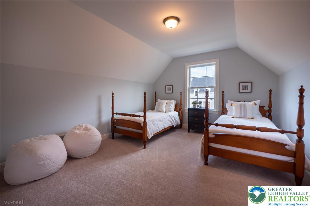 4630 Old Saucon Road Bethlehem, PA 18015 - Photo 37 of 44