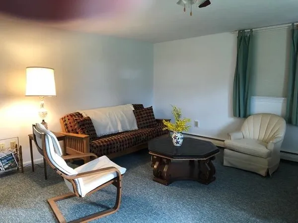 $1,800 | 1125 A Main Street, New London, NH 03257