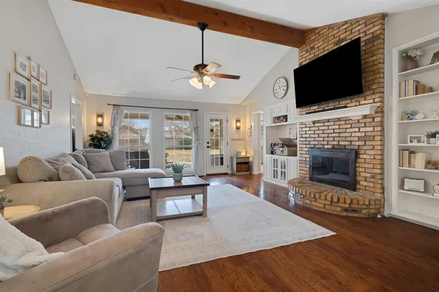 $350,000 | 2109 Mayfield Circle, Corinth, TX 76208