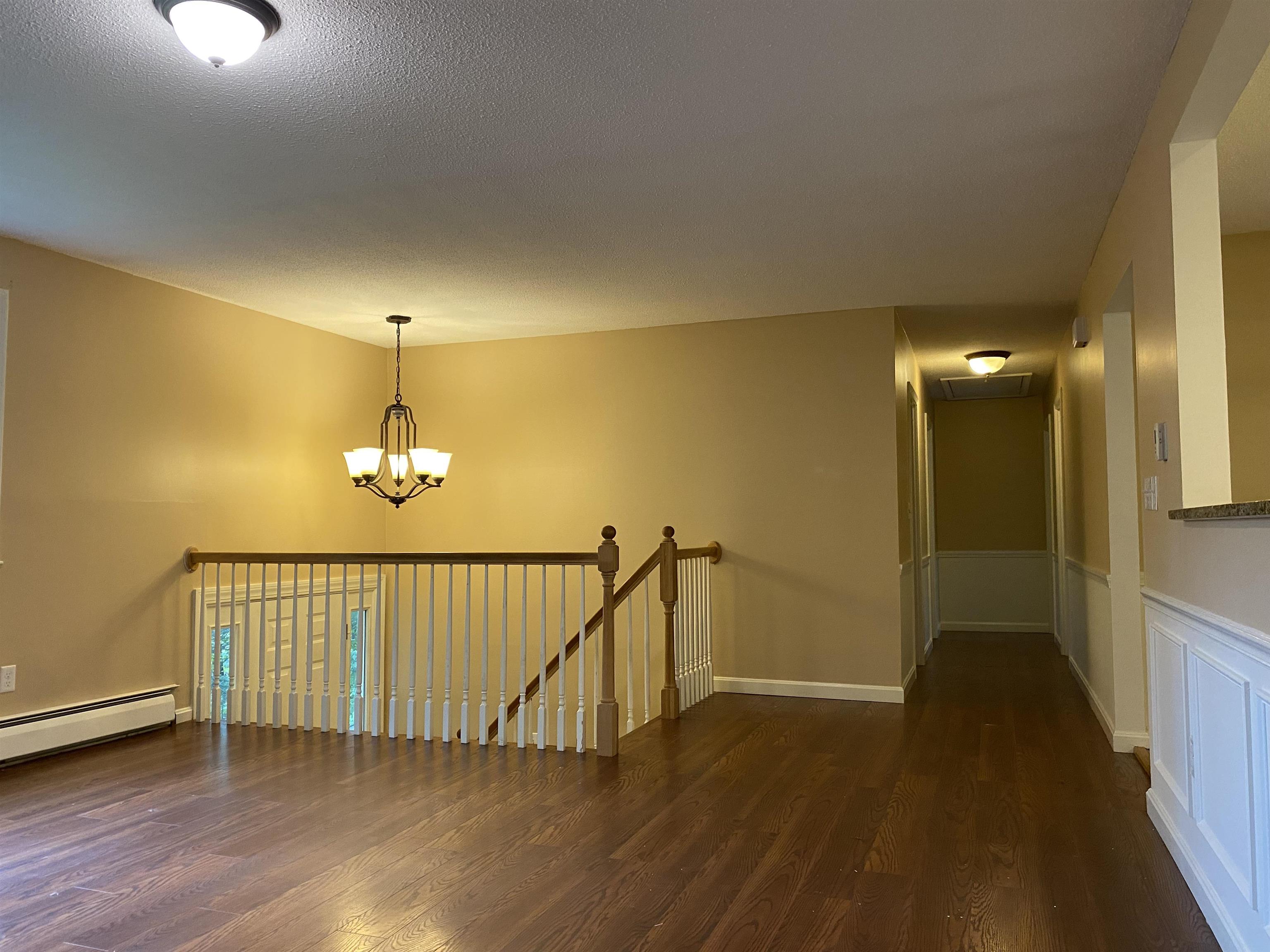 571 New Boston Road Bedford, NH 03110 - Photo 8 of 16