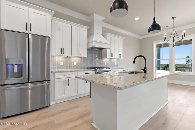 $725,000 | 1324 Enos Street, Diamondhead, MS 39525