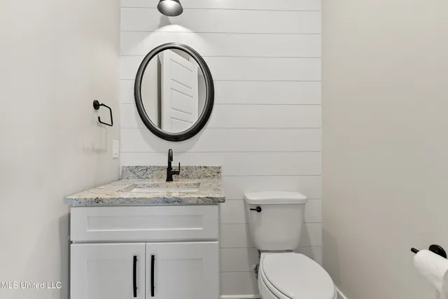 $725,000 | 1324 Enos Street, Diamondhead, MS 39525