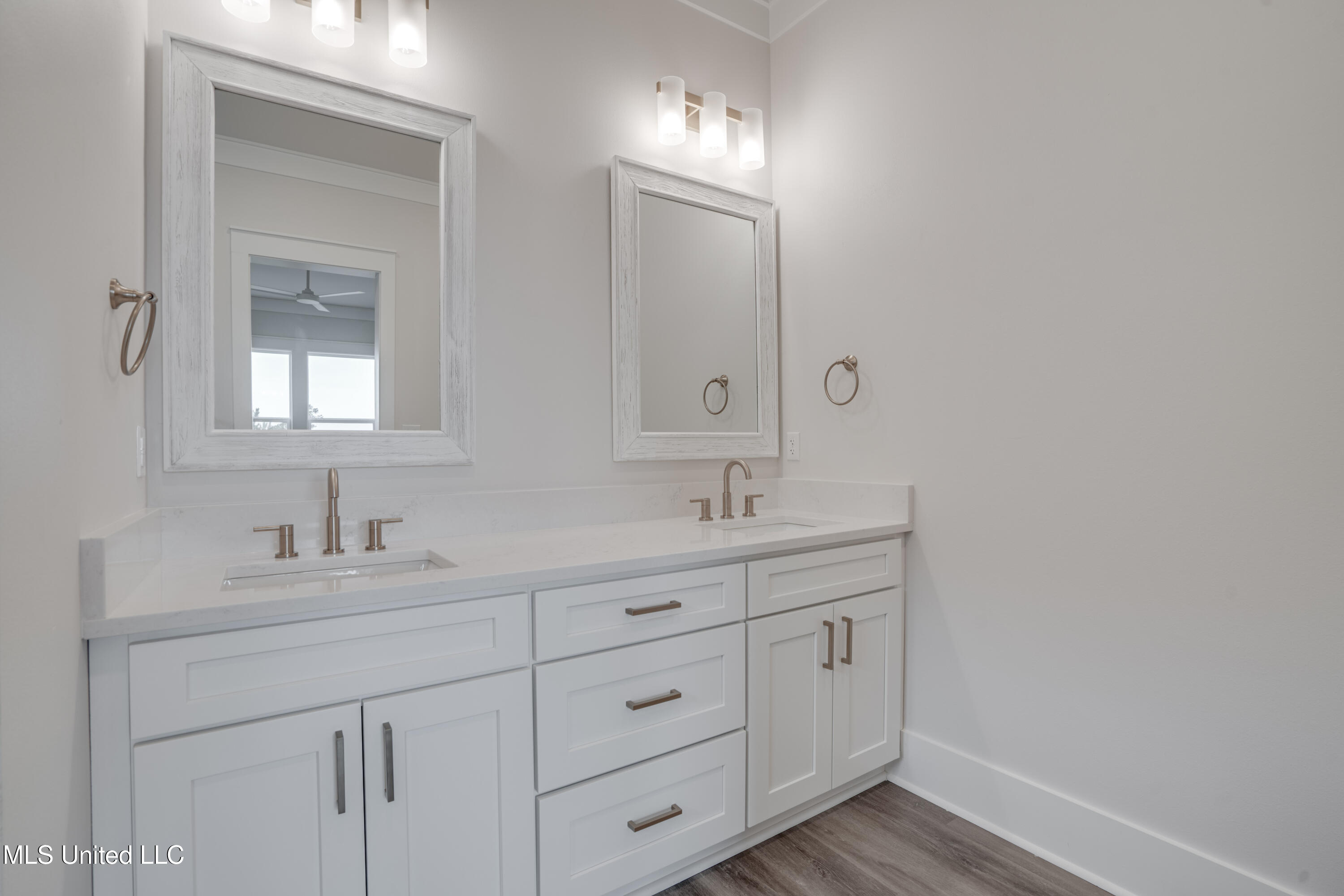 1324 Enos Street Diamondhead, MS 39525 - Photo 47 of 80 Enos St-47