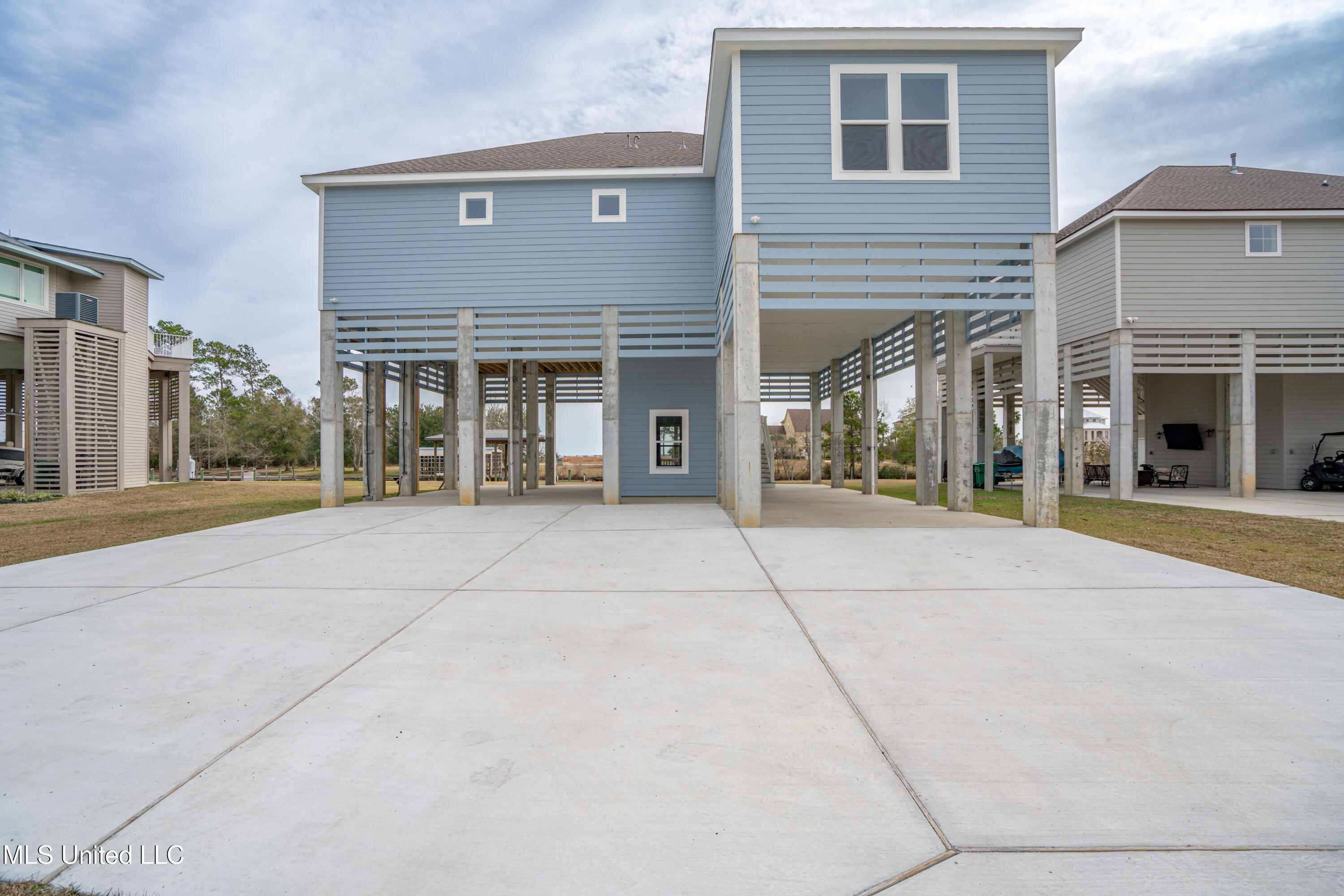 1324 Enos Street Diamondhead, MS 39525 - Photo 6 of 80 Enos St-6