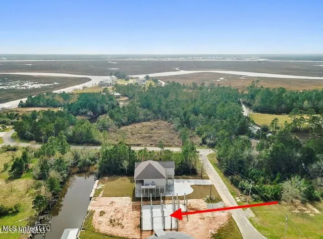 $725,000 | 1324 Enos Street, Diamondhead, MS 39525