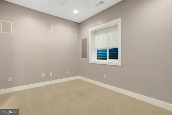 $3,795 | 2093 Laura Mews Place, Alexandria, VA 22303