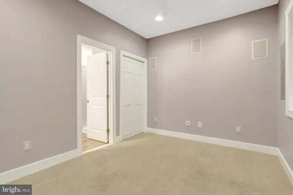 $3,795 | 2093 Laura Mews Place, Alexandria, VA 22303