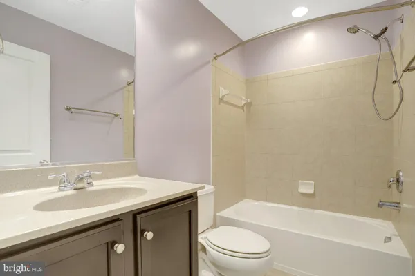 $3,795 | 2093 Laura Mews Place, Alexandria, VA 22303