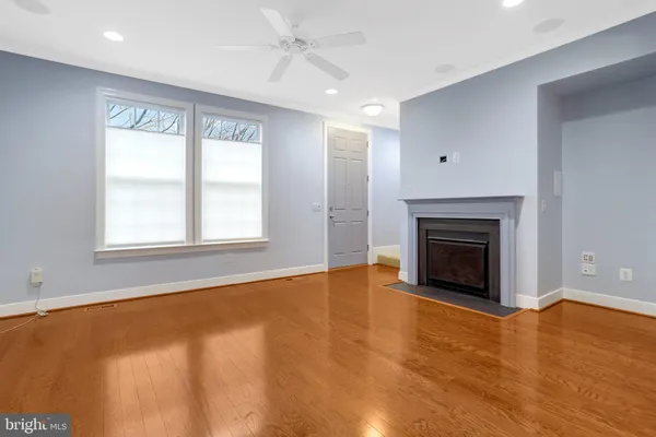 $3,795 | 2093 Laura Mews Place, Alexandria, VA 22303