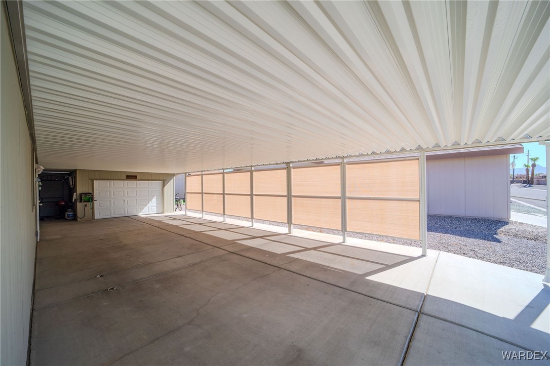 1545 East El Rodeo Road, Unit 11 Fort Mohave, AZ 86426 - Photo 37 of 54 Garage