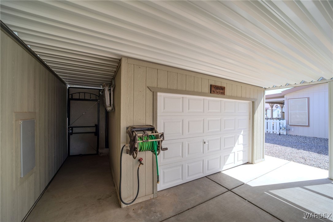 1545 East El Rodeo Road, Unit 11 Fort Mohave, AZ 86426 - Photo 38 of 54 Garage