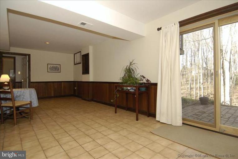 2024 Adams Hill Road Vienna, VA 22182 - Photo 11 of 30 Recreation Room