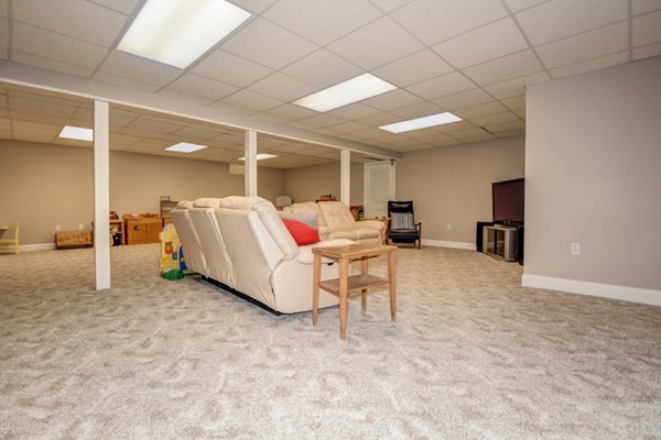 1 Breakneck Hill Road Hopkinton, MA 01748 - Photo 22 of 30 Gallery Image 22