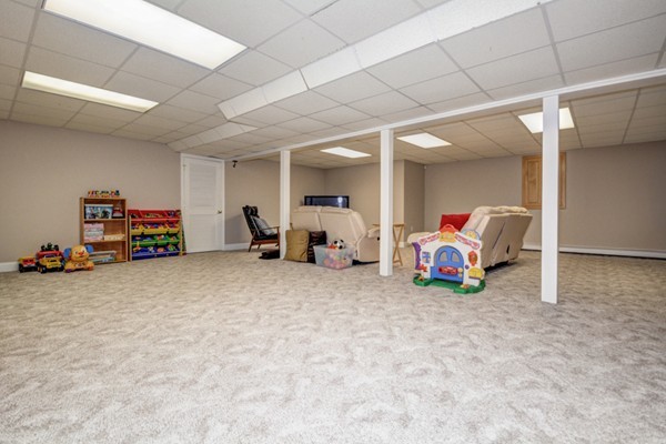 1 Breakneck Hill Road Hopkinton, MA 01748 - Photo 23 of 30 Gallery Image 23