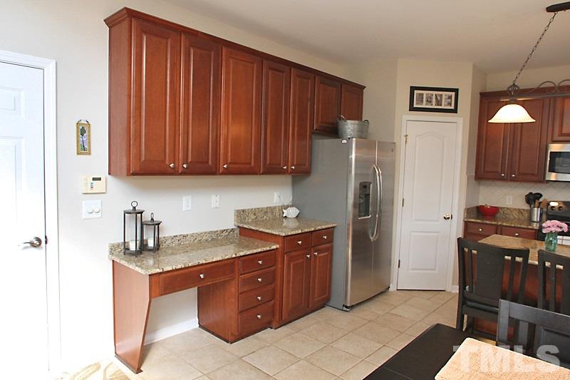 7717 Silver View Lane Raleigh, NC 27613 - Photo 8 of 13