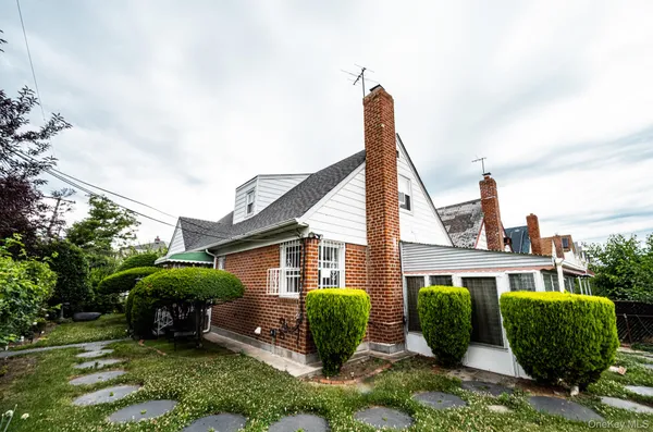 $1,300,000 | 101-05 24th Avenue | East Elmhurst