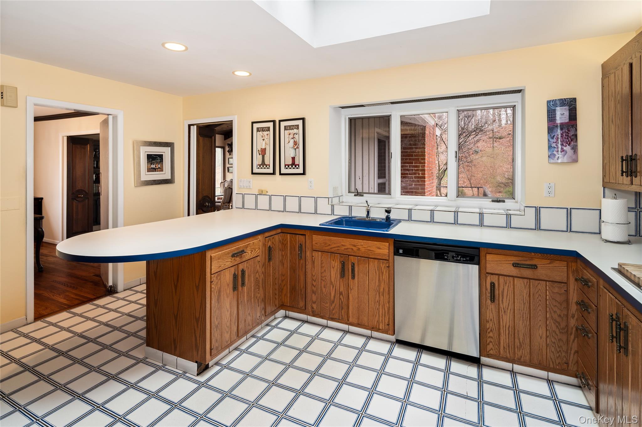 65 Windmill Road Armonk, NY 10504 - Photo 14 of 37