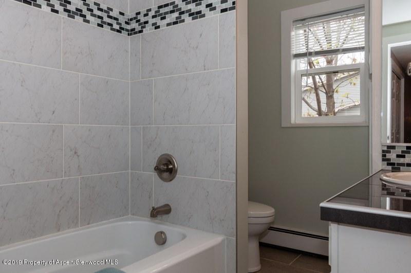 2722 Rincon Drive Grand Junction, CO 81503 - Photo 21 of 43 20 Bathroom 2_800x531