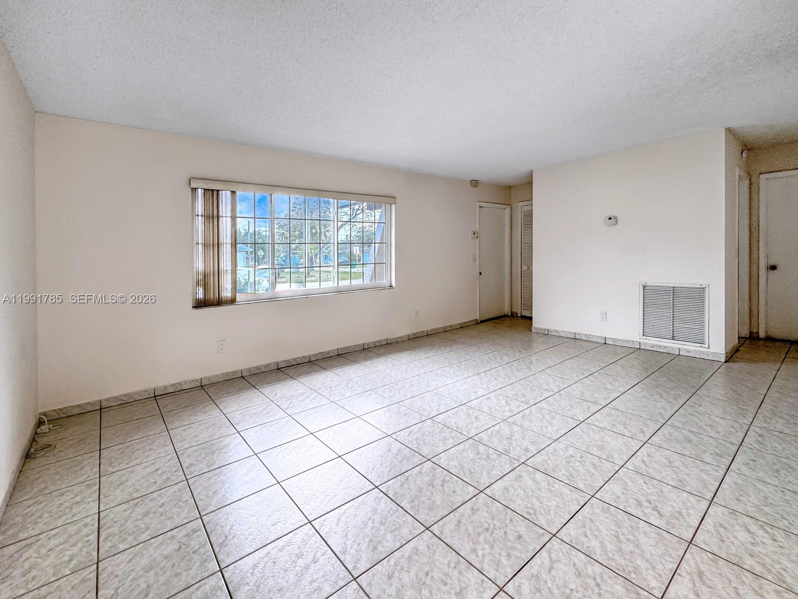 6802 Southwest 34th Court Miramar, FL 33023 - Photo 8 of 41