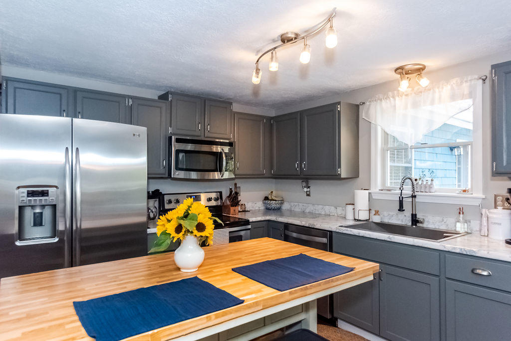 40 Springtree Lane South Berwick, ME 03908 - Photo 6 of 41 DSC_2837