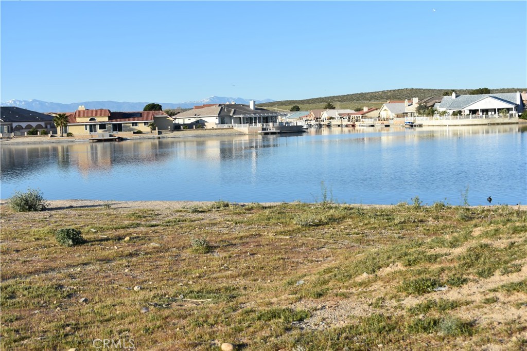 26456 Bluewater Road Helendale, CA 92342 - Photo 3 of 20