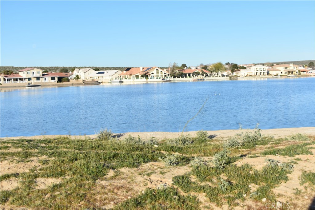 26456 Bluewater Road Helendale, CA 92342 - Photo 5 of 20